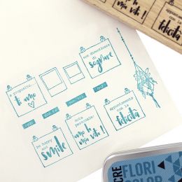 Tampon bois italien LA MIA BACHECA par Florilèges Design. Scrapbooking et loisirs créatifs. Livraison rapide et cadeau dans c...